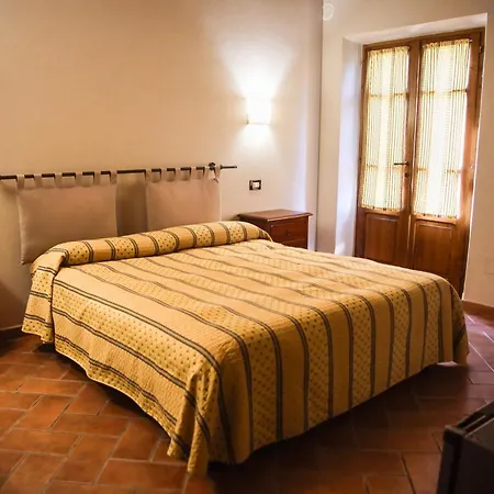 Agroturismo La Vecchia Quercia *